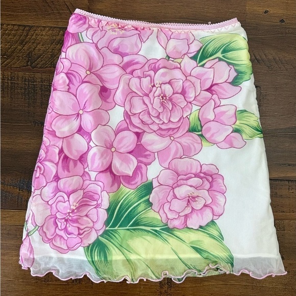 Children’s Place Size 4 Nylon And Spandex Skirt Floral Girls EUC - Picture 1 of 3